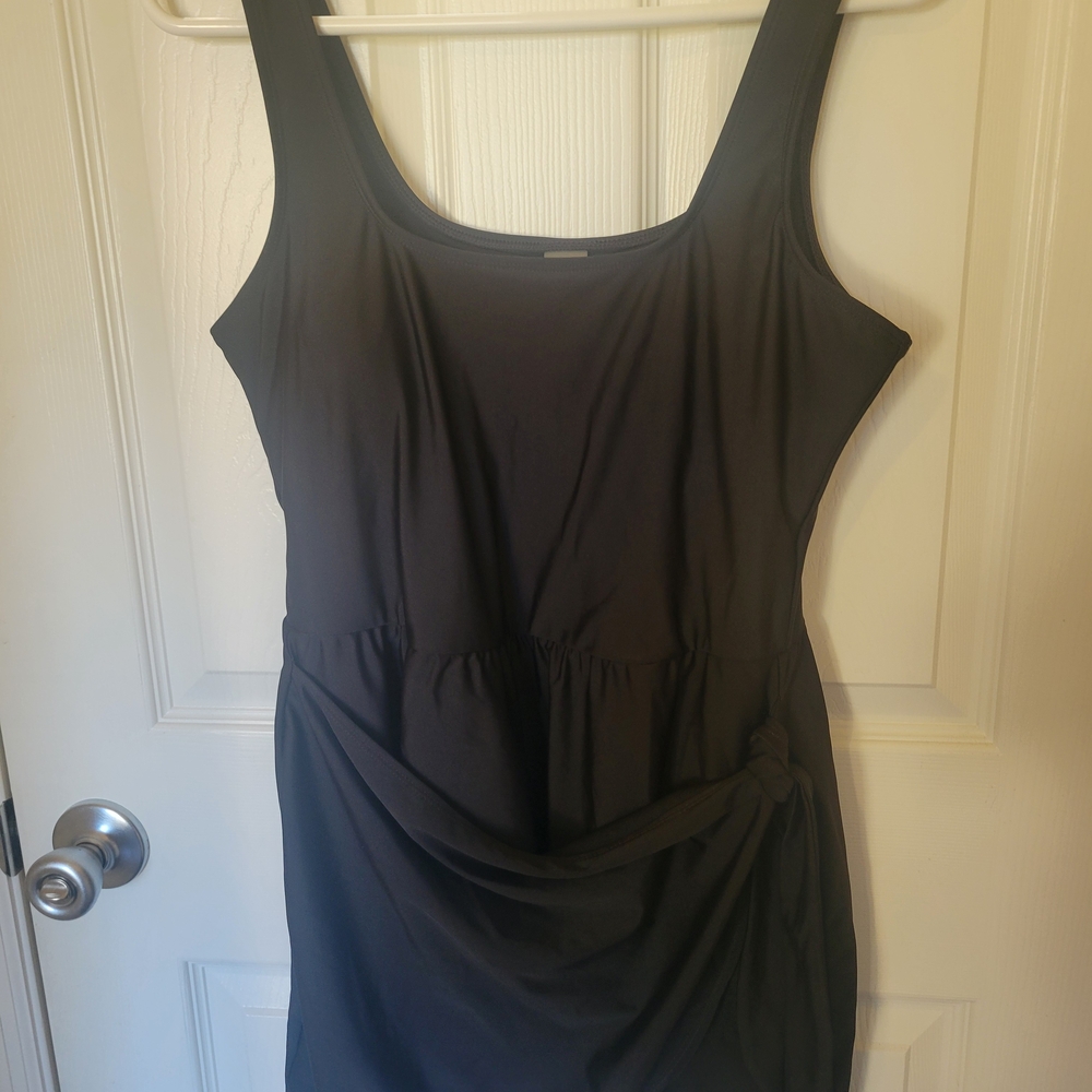 Old Navy Black Women's One Piece Swimsuit